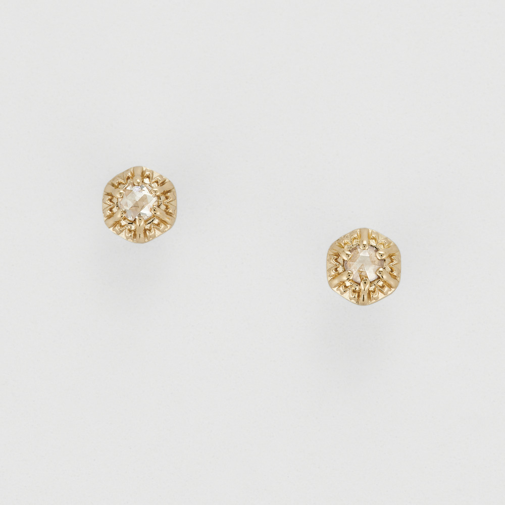 K18ダイヤモンドピアス（0.022ct）｜ピアス｜アガット 公式オンライン ...