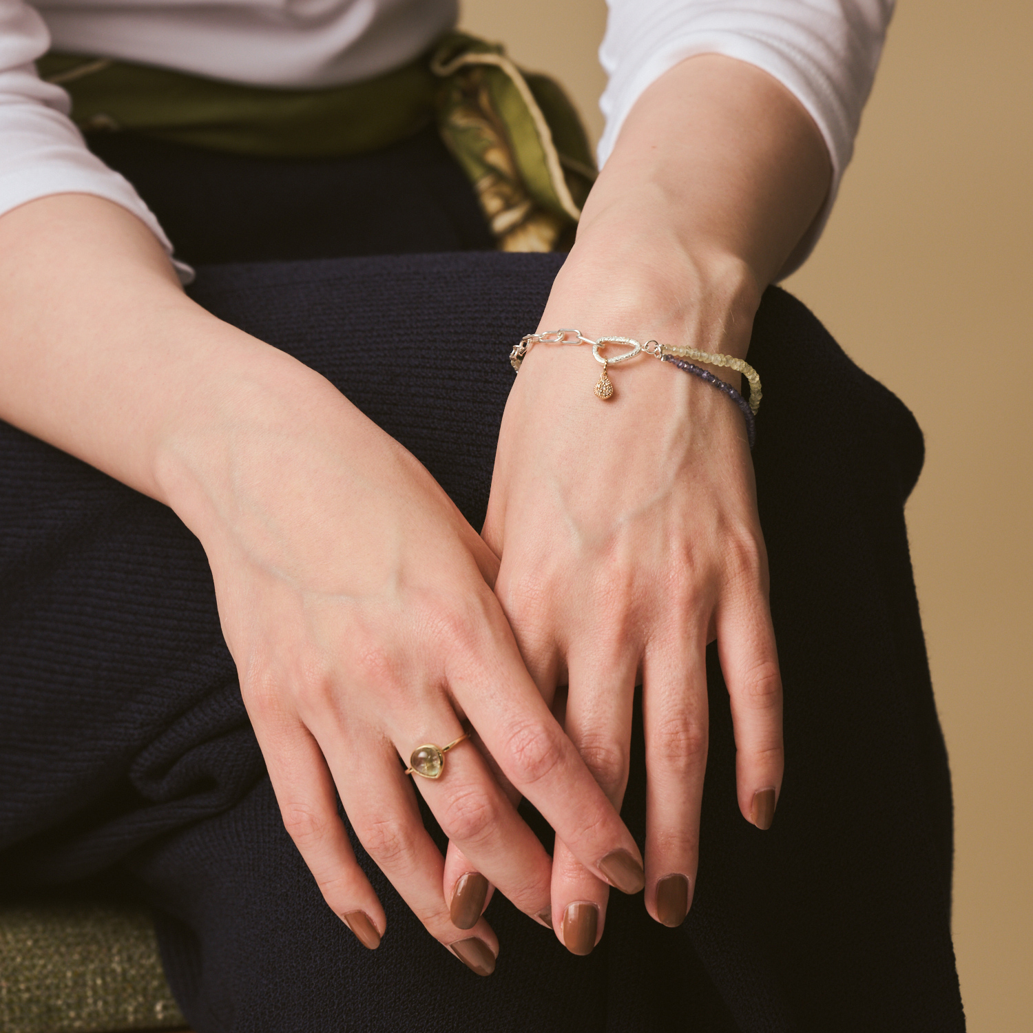 Minimalist Gold Knot Cuff Bangle Bracelet, Tie Friendship Knot Bridesmaids  Bracelet - Etsy 日本