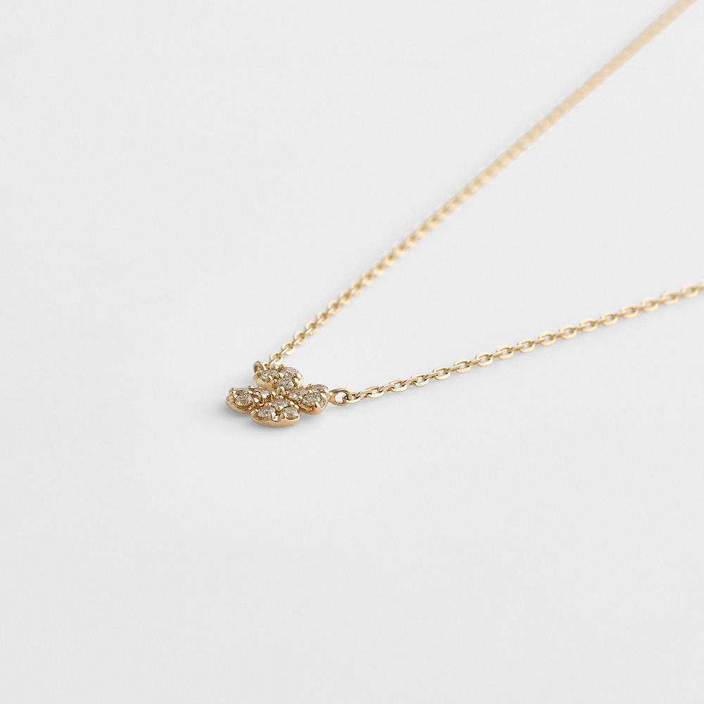 K10ダイヤモンドネックレス（0.05ct）｜ネックレス｜アガット 公式