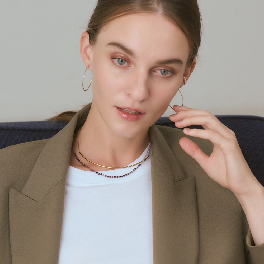 Eva Hanusova for agete（エヴァハヌソヴァフォーアガット