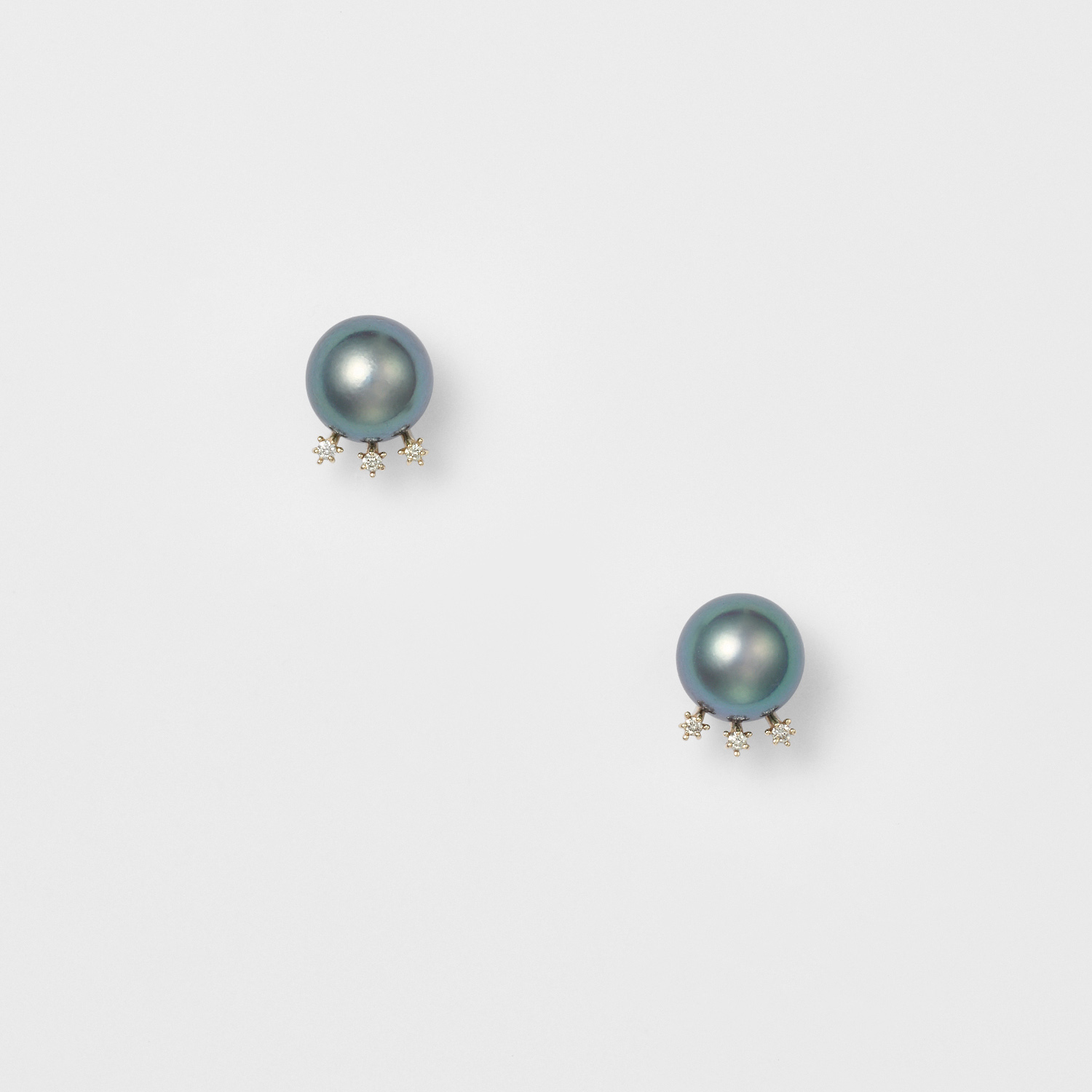 K10パールピアス（ブラック）｜ピアス｜アガット 公式オンラインストア